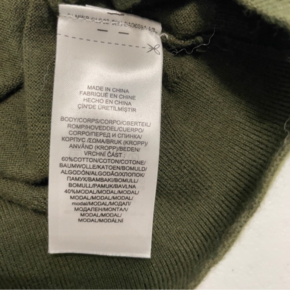 Lauren Ralph Lauren Olive Green V-Neck Sweater, Gold Button Cuff Detail Size SP - Picture 11 of 13